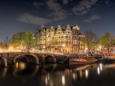 amsterdam-4230946_1920