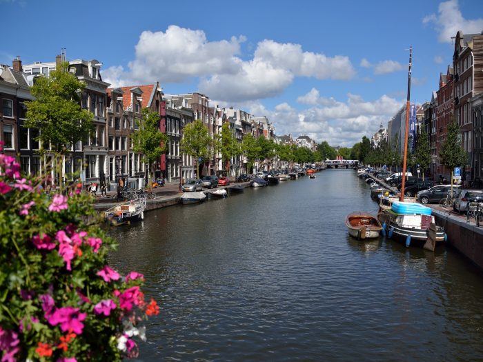 amsterdam-3800626_1920