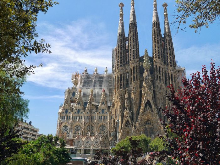 sagrada-familia-552084_1920