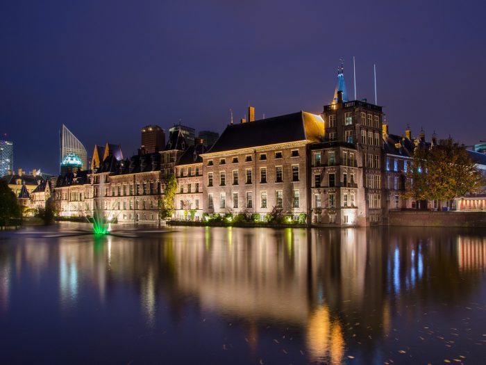 binnenhof-1453078_1920